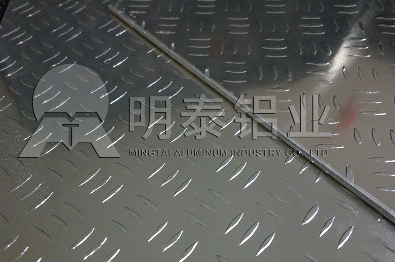 船用三條筋防滑海角禁区下载